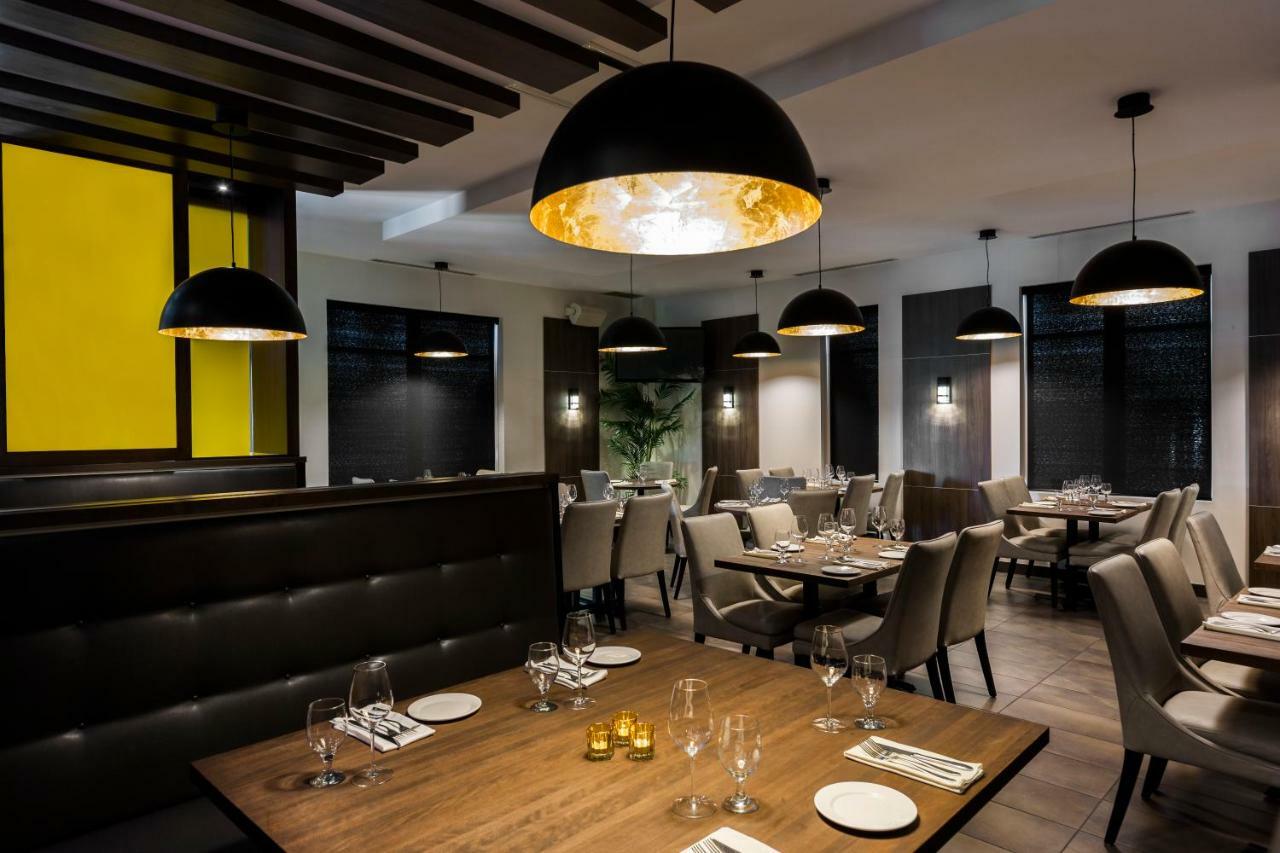 Imperia Hotel Et Suites แตร์บอนน์ ภายนอก รูปภาพ